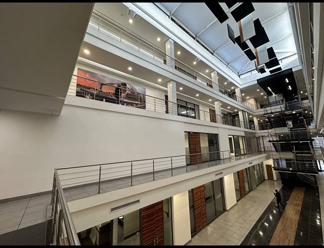 269M² OFFICE TO LET IN DORINGKLOOF